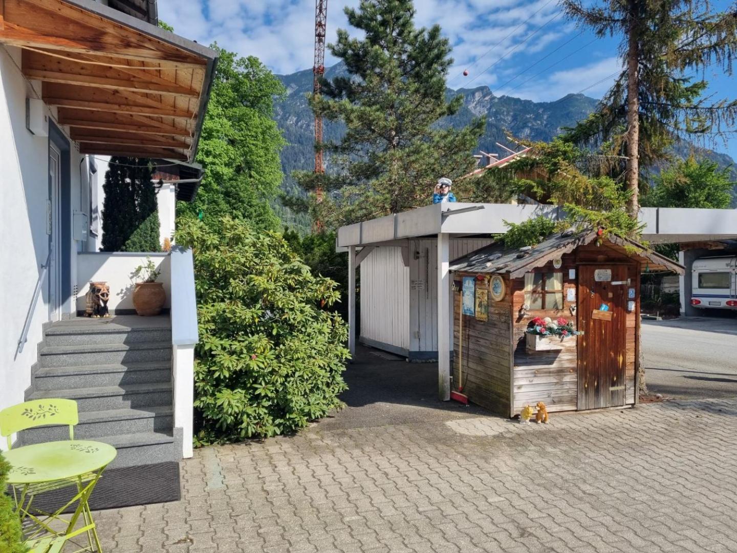 Haus Kreuzeckwiese - Fewo Juebilaumsgrat ガルミッシュ・パルテンキルヒェン エクステリア 写真
